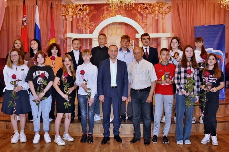 Юным воскресенцам вручили первые паспорта