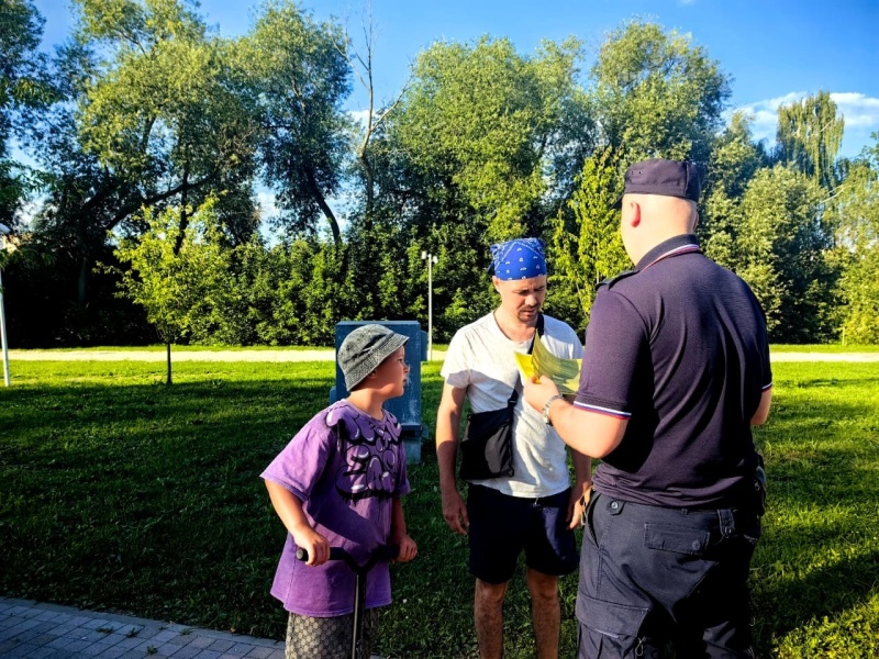 В Воскресенске полицейский провел акцию «Стоп! Мошенничество!»