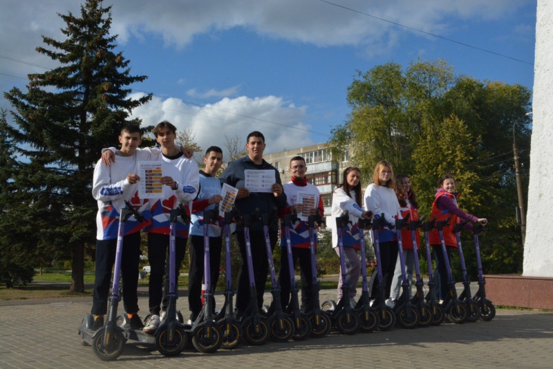 Воскресенские активисты и сторонники партии «Единая Россия» провели проверку соблюдения безопасного движения на дорогах