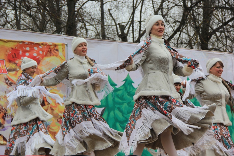 Областное мероприятие "Солнечная Масленица" прошло в Воскресенске в парке "Москворецкий"