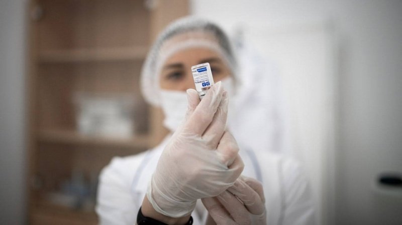 Более 830 тыс человек в Подмосковье прошли вакцинацию от коронавируса