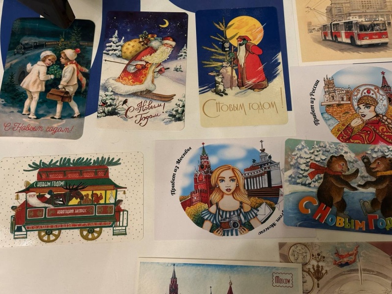 Более 100 000 новогодних открыток отправили из Москвы и Подмосковья