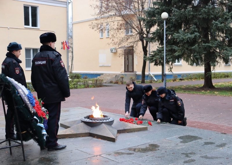 Полицейские г.о. Воскресенск почтили память своих коллег в День сотрудника органов внутренних дел
