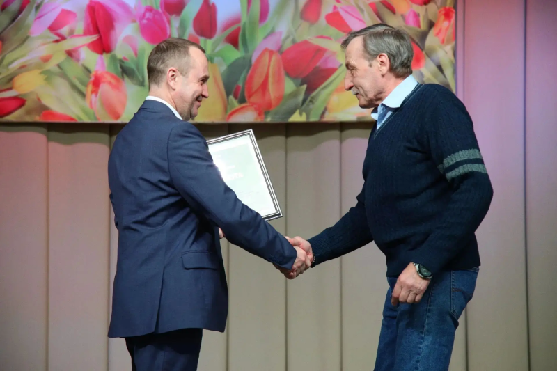 С Днём работников бытового обслуживания населения и жилищно-коммунального хозяйства!