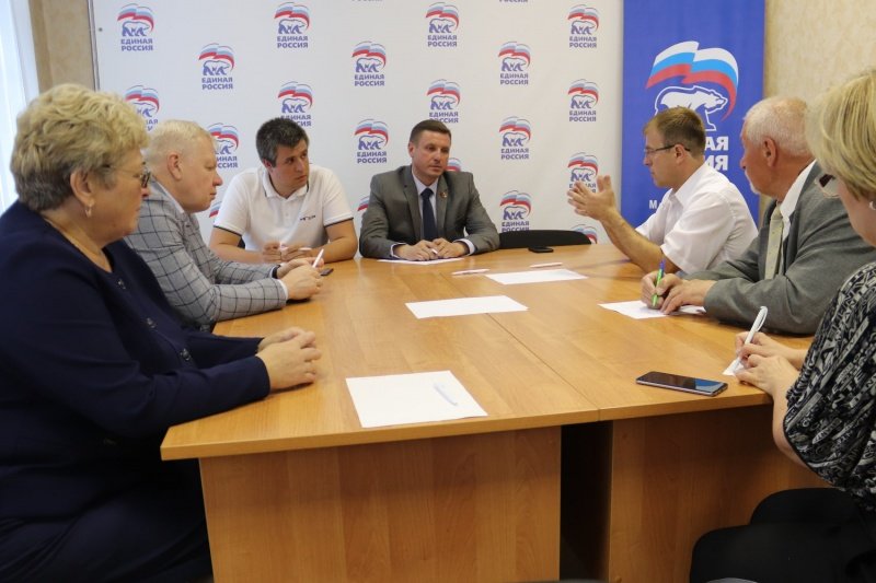 Евгений Аксаков встретился с победителями Предварительного голосования в Воскресенске