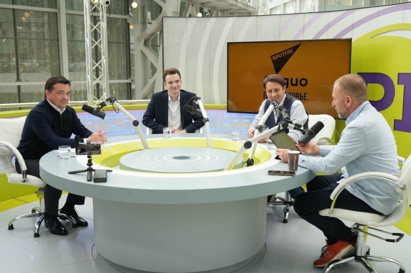 Губернатор Московской области Андрей Воробьев в интервью на радио Sputnik рассказал о развитии образования в Подмосковье