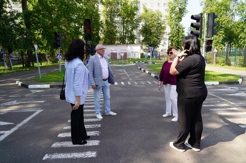 Воскресенские партийцы провели мониторинг детского автогородка в общеобразовательном учреждении