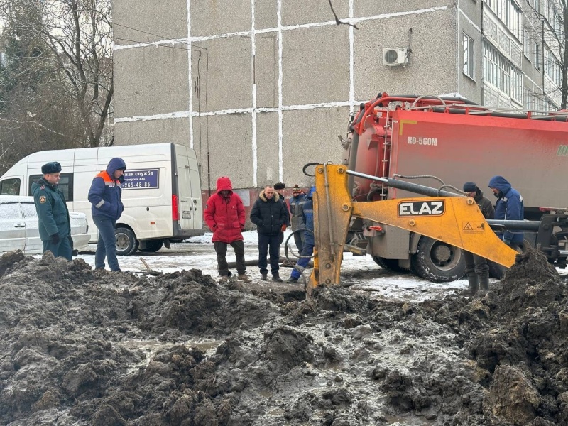 В микрорайоне Лопатинский проведены работы по восстановлению качества холодного водоснабжения 