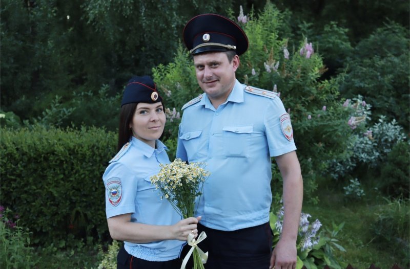 Сотрудники полиции г.о. Воскресенск поздравляют с наступающим Днем семьи, любви и верности