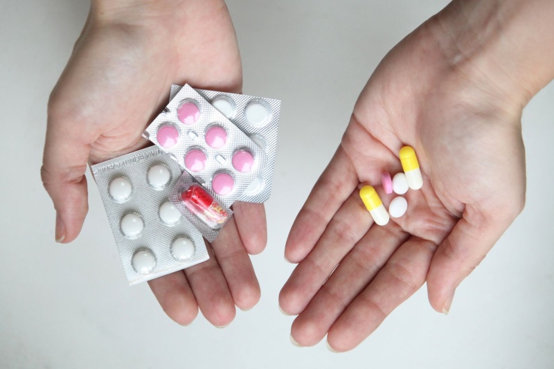 Почему во время приема антибиотиков нужно отказаться от курения