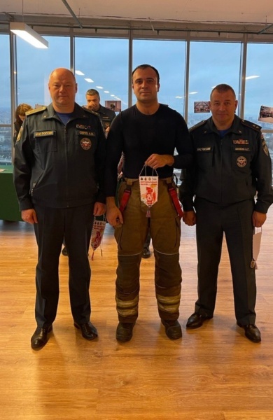 Пожарные и спасатели ГКУ МО «Мособлпожспас» приняли участие в Международных соревнованиях «Вертикальный вызов»