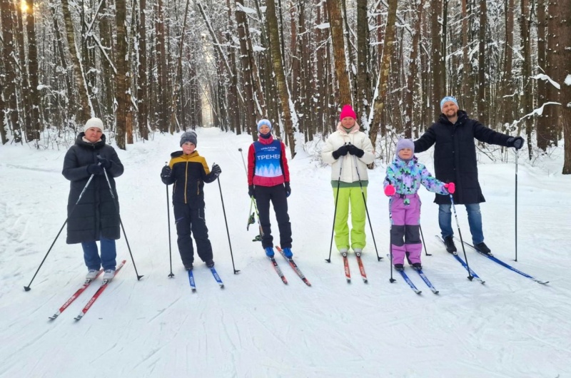 В Воскресенске стартовали бесплатные лыжные тренировки «Уралхим Ski Factory»