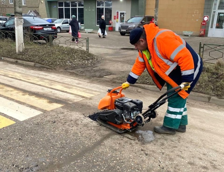 В Воскресенске отремонтировали дорогу на Советской и обновили «лежачие полицейские» в Ратчино