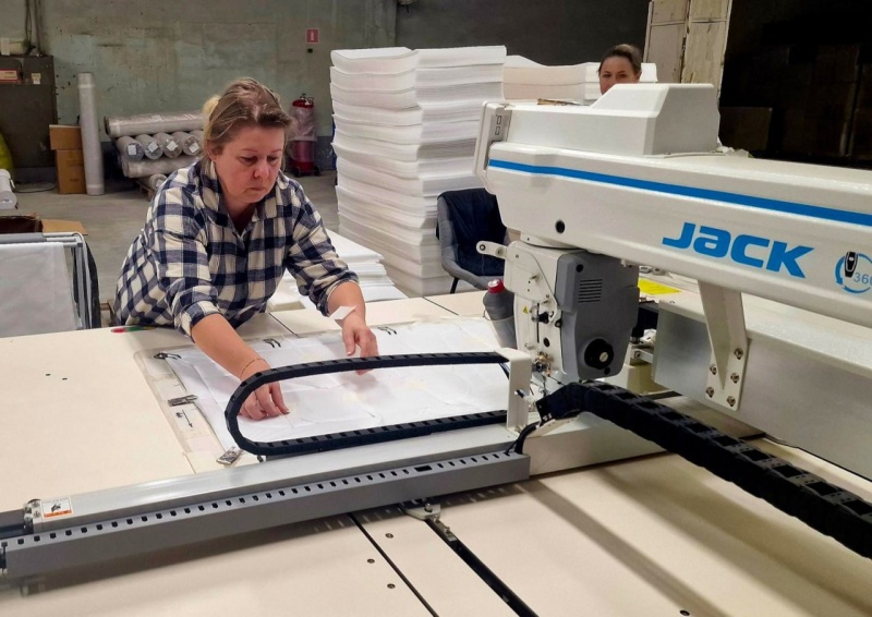 На новой мебельной фабрике в селе Барановском городского округа Воскресенск открыли около 100 вакансий