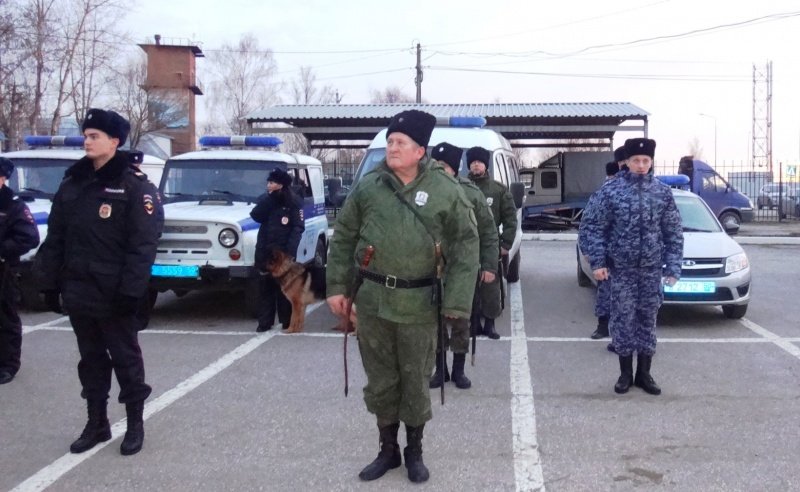 В Воскресенске общественники приняли участие в открытом инструктаже нарядов полиции
