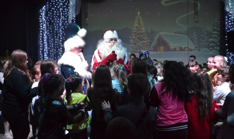В городском округе Воскресенск отметили день рождения Деда Мороза 
