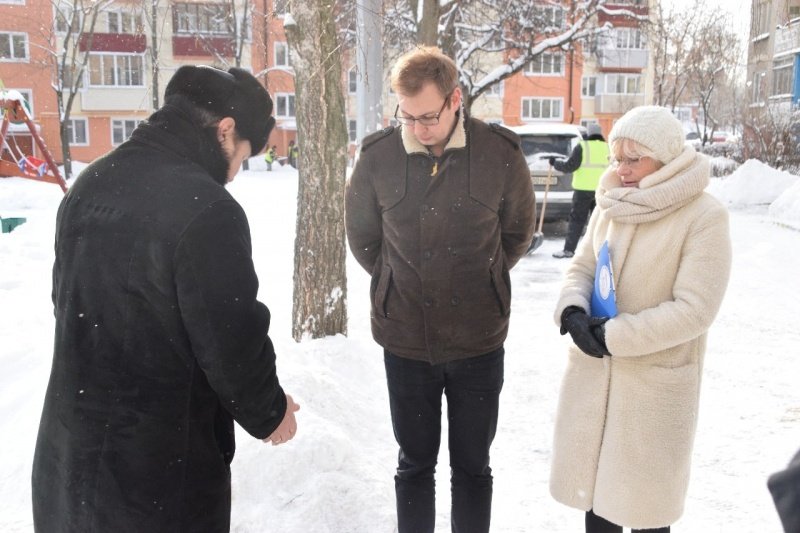 Активисты «Единой России» проверят качество уборки снега с крыш домов и прилегающих территорий 