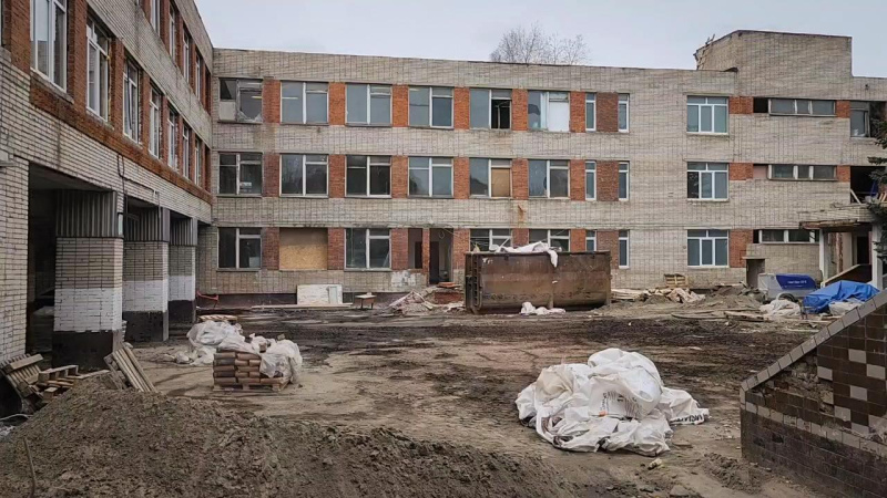 Капитальный ремонт лицея №23 в Воскресенском округе выполнен на 42%: строители приступили к финишной отделке
