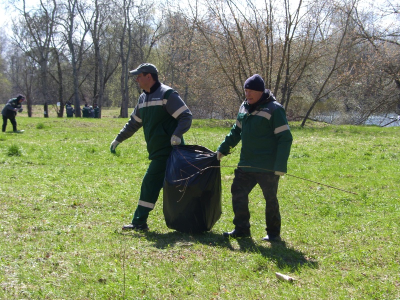 Более 300 сотрудников филиала «ВМУ» приняли участие во Всероссийском субботнике в Воскресенске