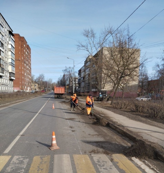 В Воскресенске приступили к весенней уборке