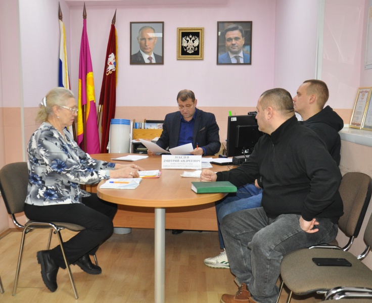 На приёме по вопросам безопасности 