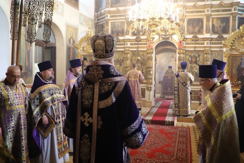 Сегодня в Воскресенске православные верующие отметили Воздвижение Честного и Животворящего Креста Господня