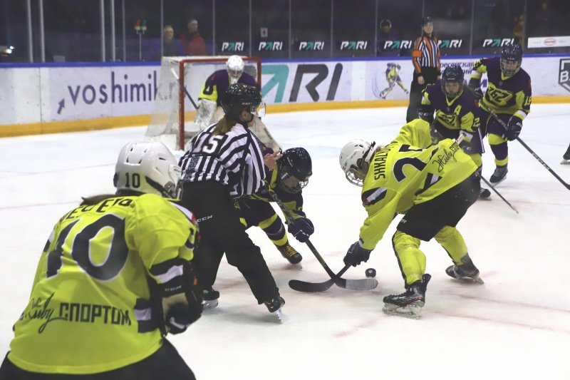 В Воскресенске состоялась встреча между «7.62» и «Торнадо» в рамках регулярного чемпионата Женской хоккейной лиги