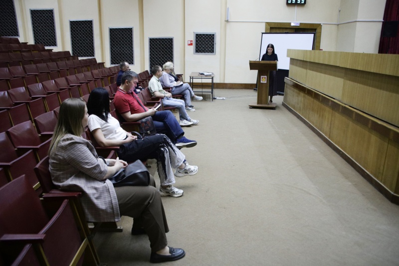 На заседании административной комиссии 