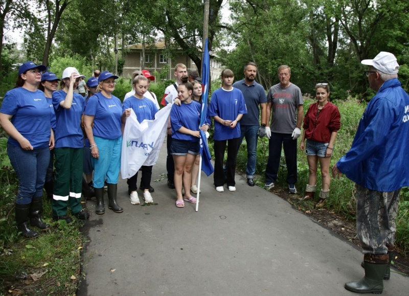 В Воскресенске прошла экологическая акция по расчистке пруда в микрорайоне Фетровой фабрики