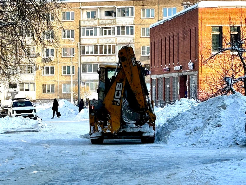 В городском округе Воскресенск проверили уборку снега во дворах 
