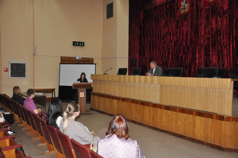 На заседании административной комиссии 