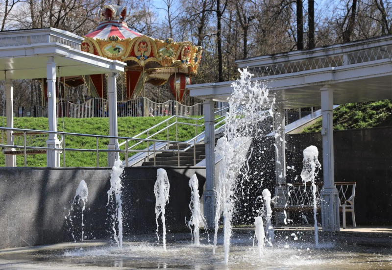 В парке усадьбы Кривякино в Воскресенске начали работать фонтаны