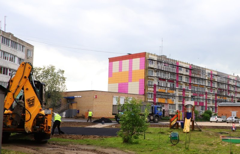  В деревне Чемодурово ведётся комплексное благоустройство дворовой территории 