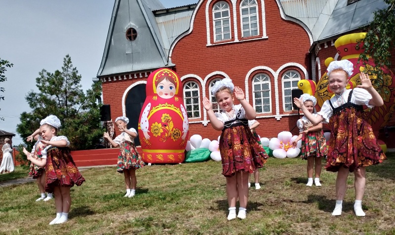 Конобеево отпраздновало День села в день Святой Троицы!