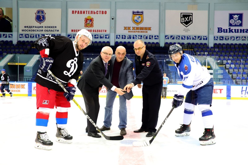 В Воскресенске продолжается реализация местного партийного проекта «Единой России» «Хоккейное долголетие» 